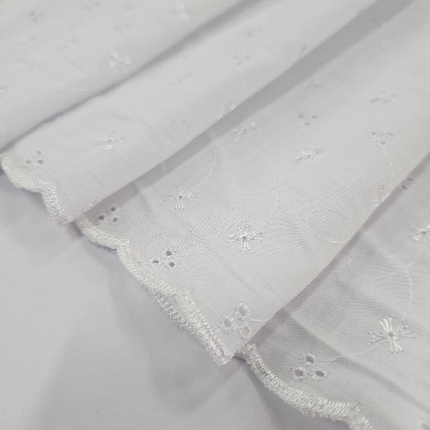 Embroidery Onglaze Eyelet Swirls