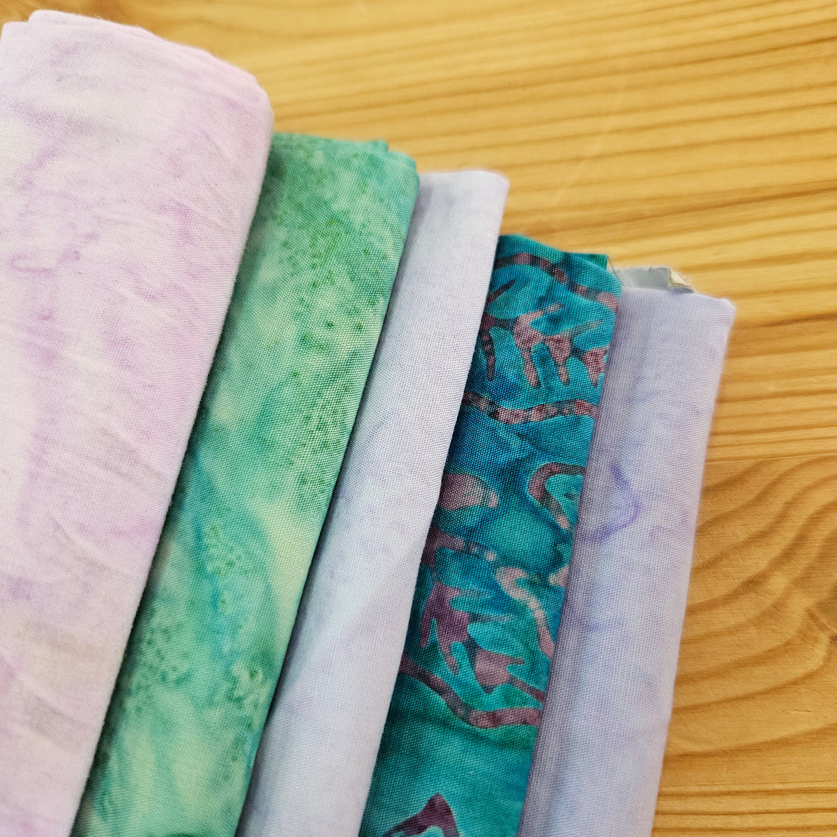 Remnant Craft Fabrics - Wild Rose Batik