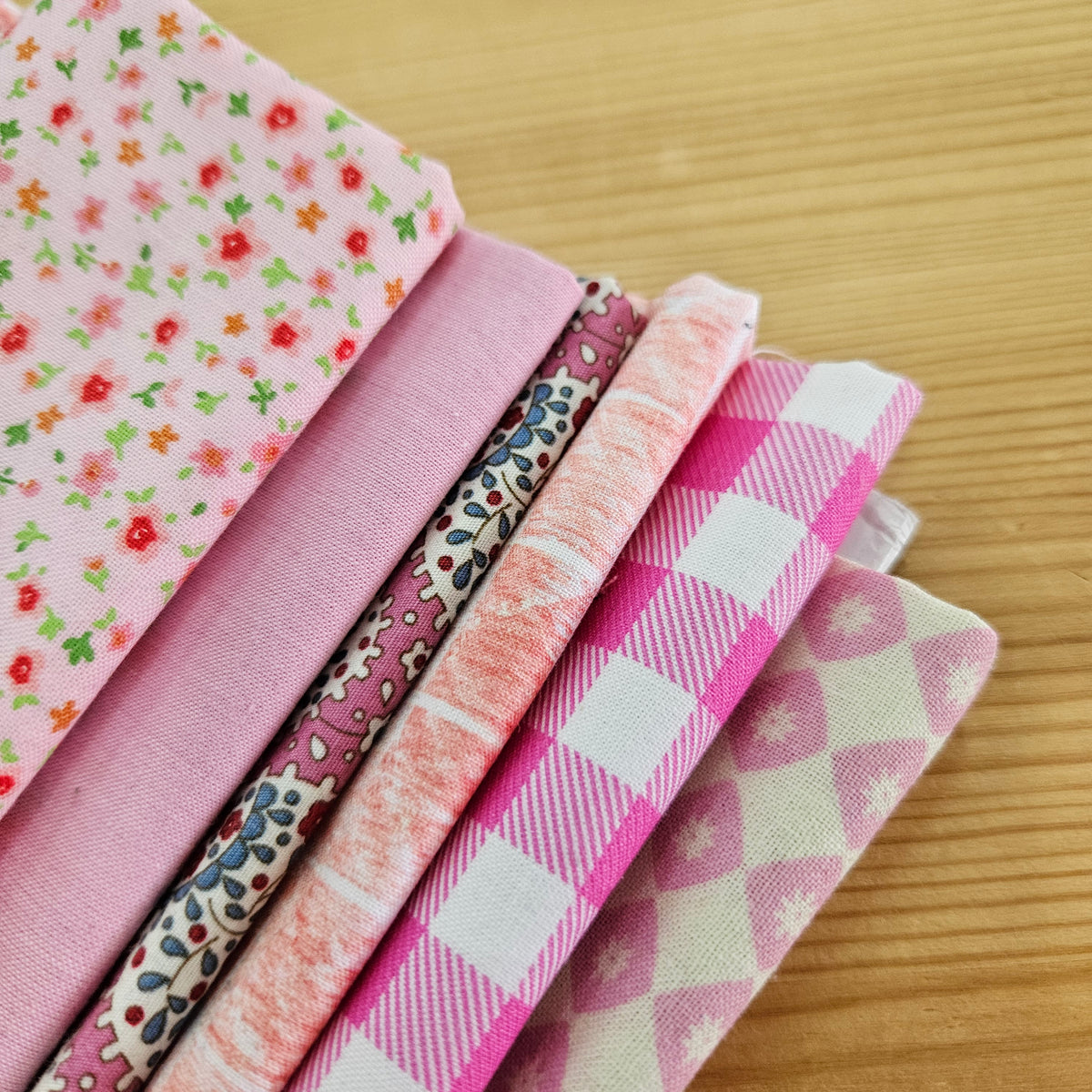 Remnant Craft Fabrics - Pink Pack