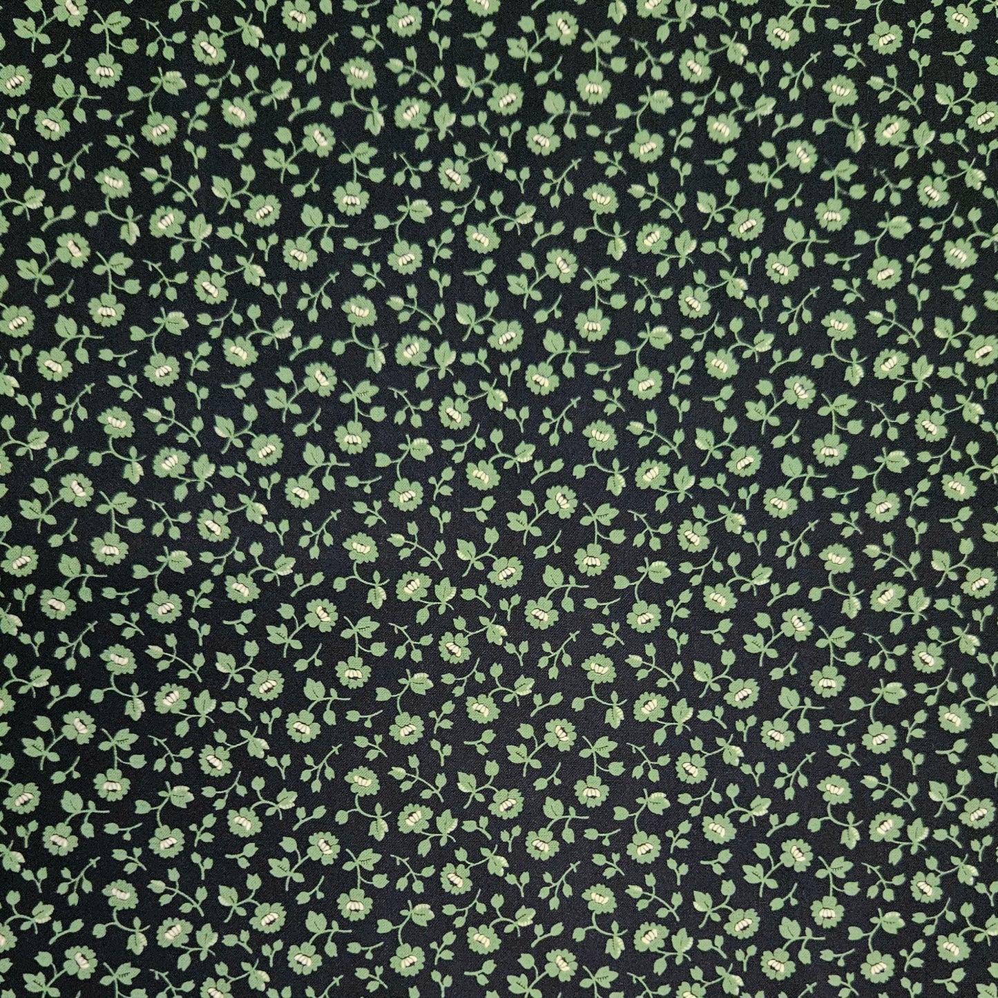 Vintage Charm - Flower Patch Green