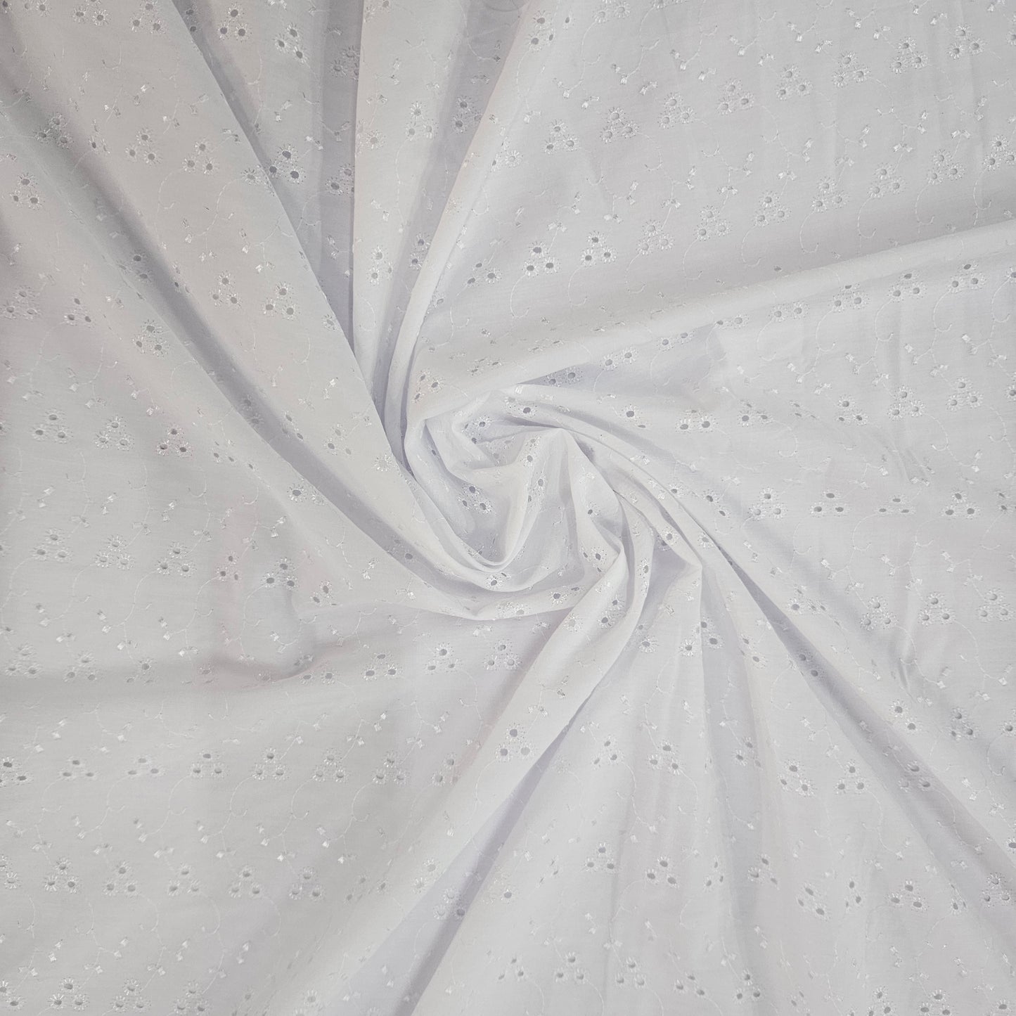 Embroidery Onglaze Eyelet Vines